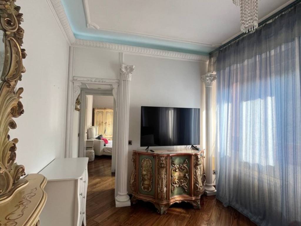 appartamento in affitto a Milano in zona Porta Nuova