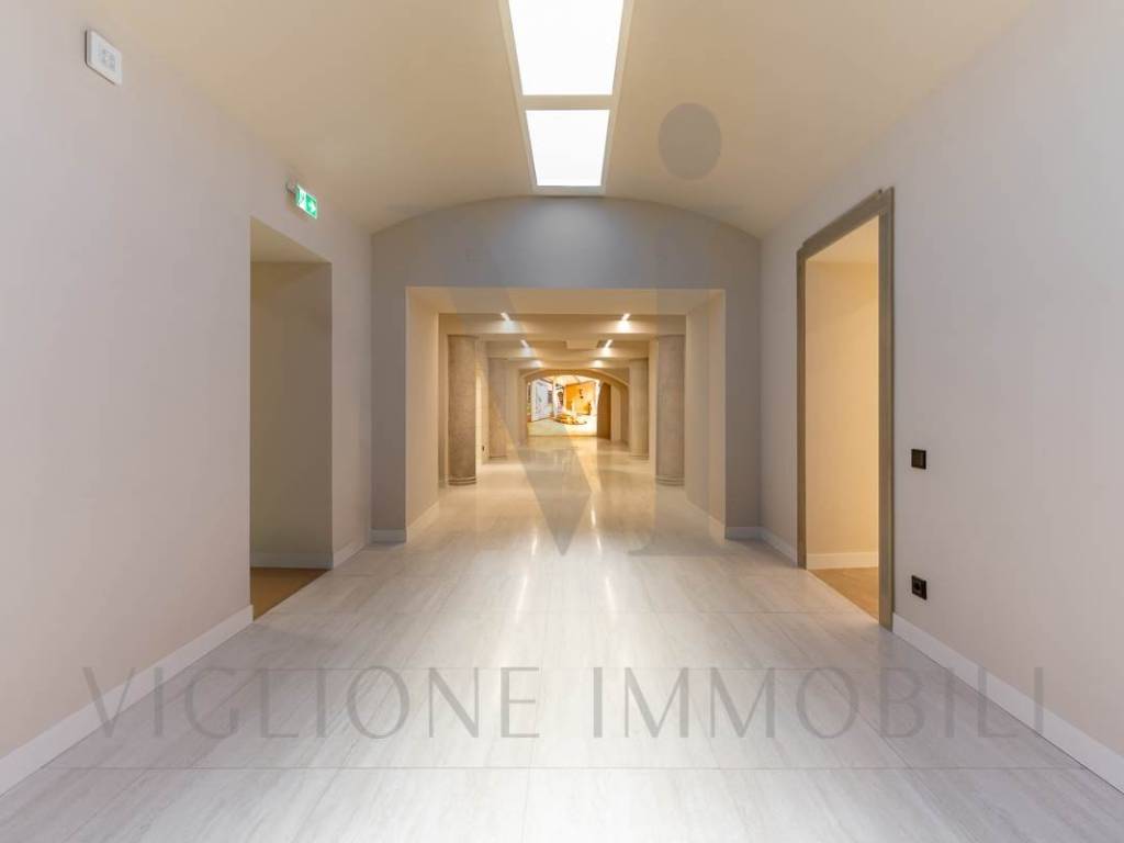 negozio in affitto a Milano