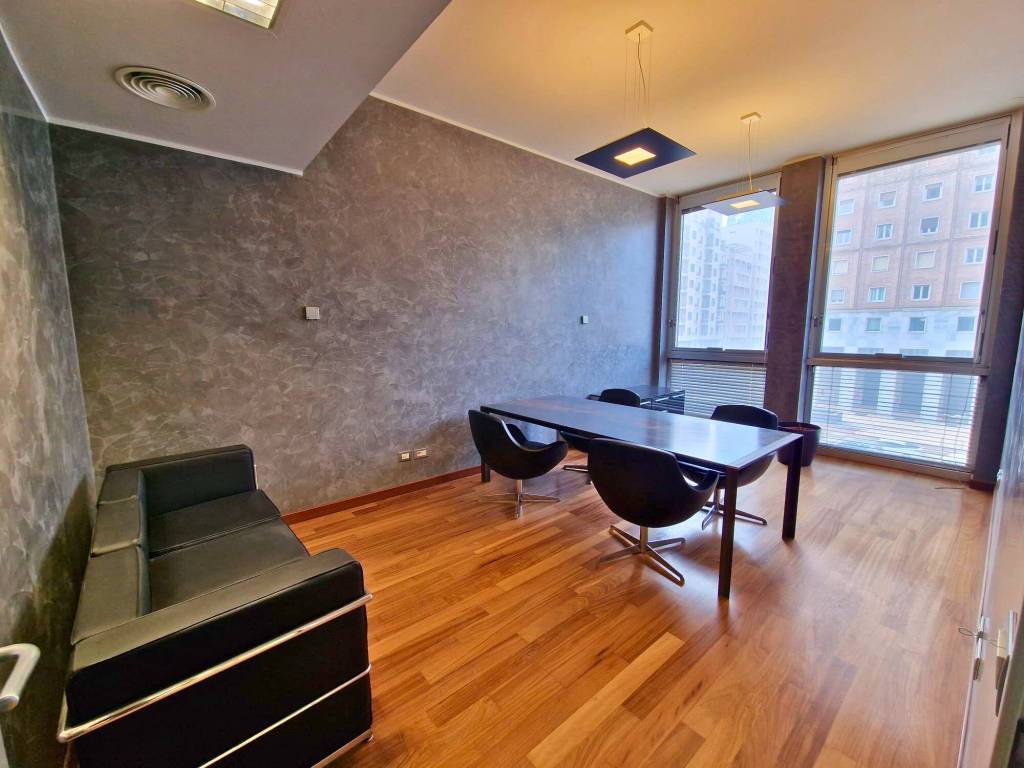 ufficio in affitto a Milano in zona Centro Direzionale