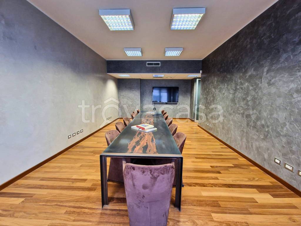 ufficio in affitto a Milano in zona Centro Direzionale