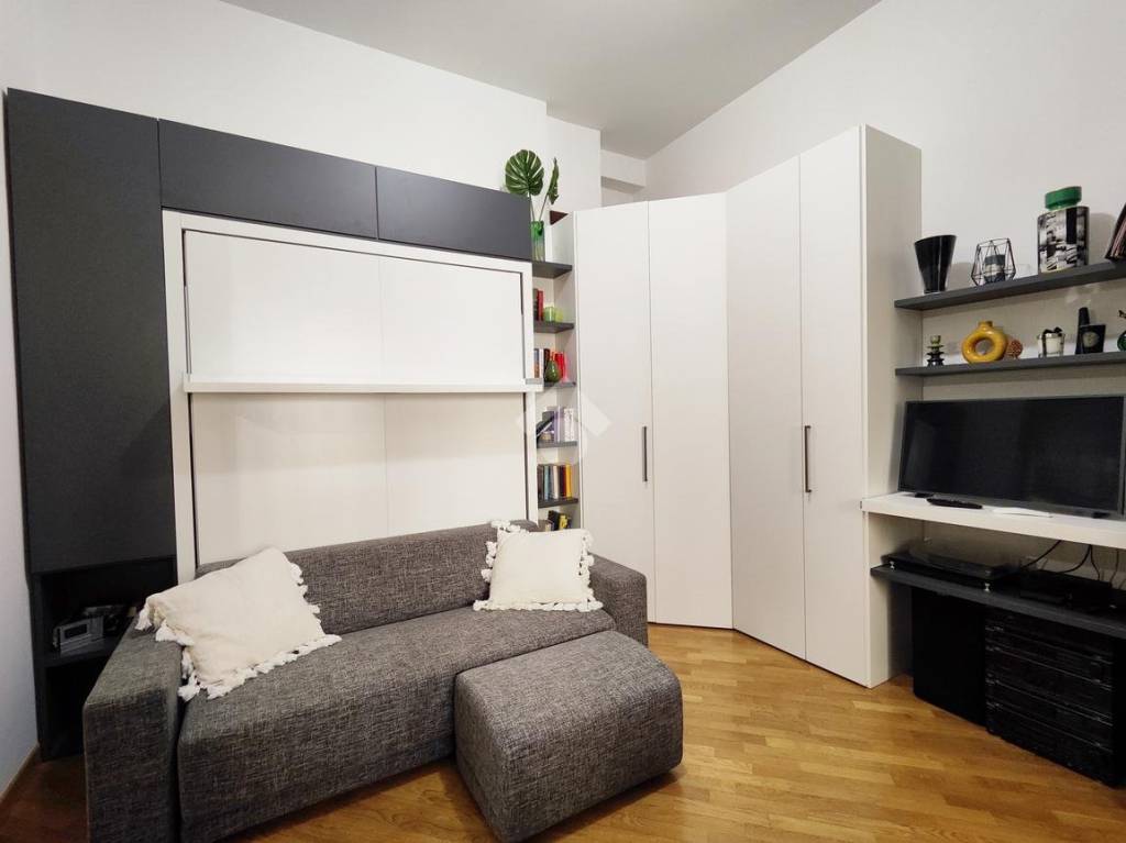 appartamento in affitto a Milano in zona Porta Nuova