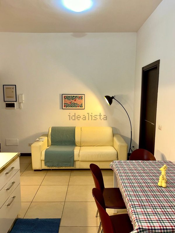 appartamento in affitto a Milano in zona Famagosta