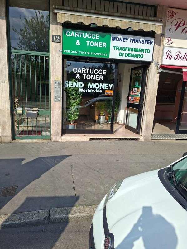 locale commerciale in affitto a Milano in zona Villapizzone