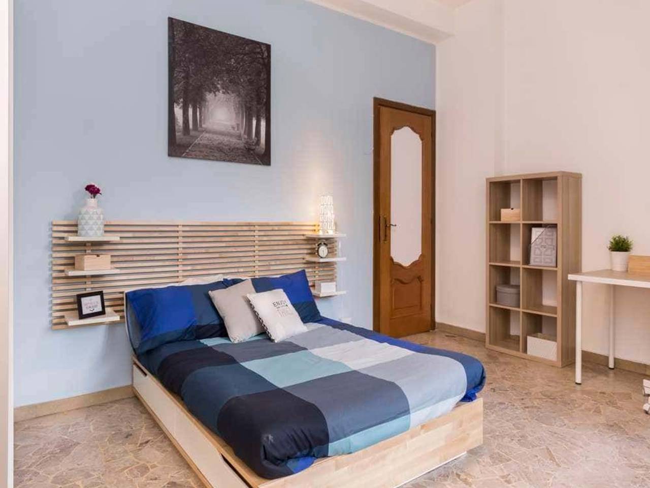 negozio in affitto a Milano in zona Segnano