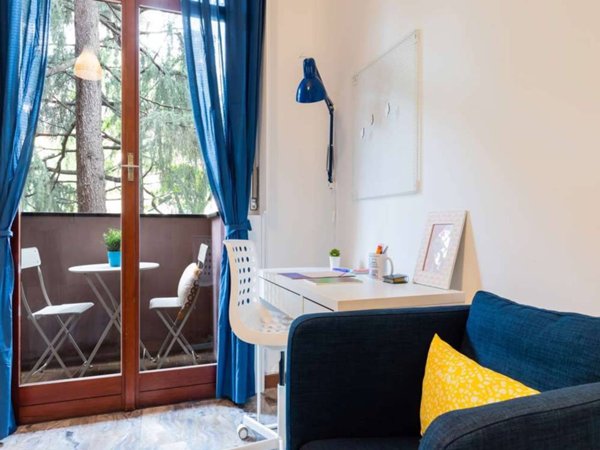 negozio in affitto a Milano in zona Stadera