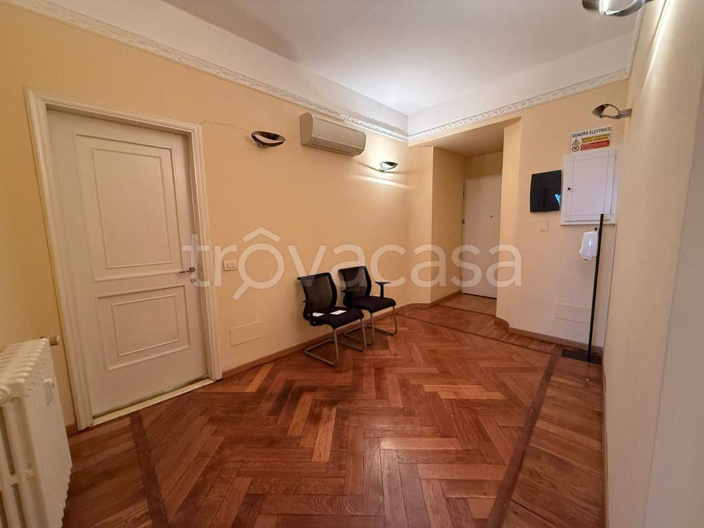 ufficio in affitto a Milano