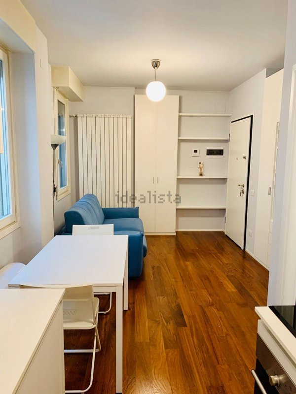 appartamento in affitto a Milano in zona Isola