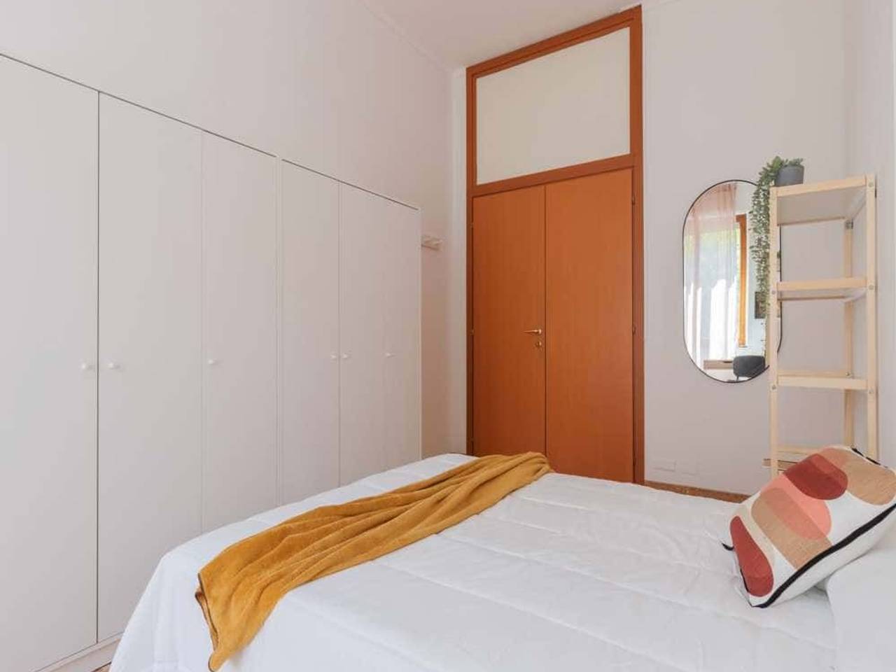 negozio in affitto a Milano in zona Porta Vigentina