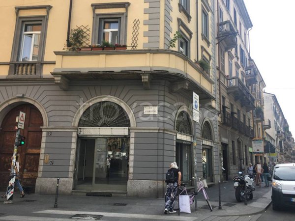 negozio in affitto a Milano in zona Porta Genova