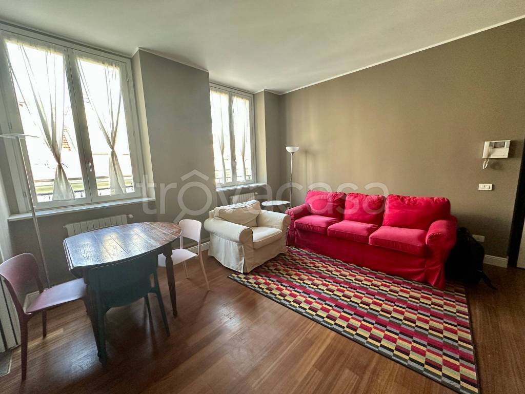 appartamento in affitto a Milano in zona Porta Genova