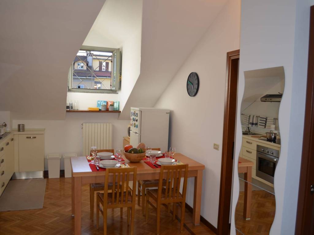 appartamento in affitto a Milano in zona Porta Nuova