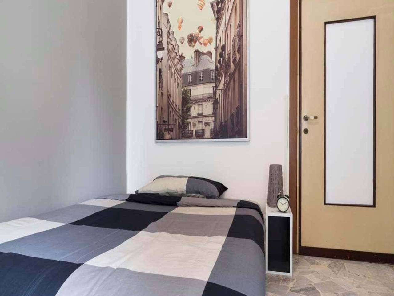 negozio in affitto a Milano in zona Lorenteggio