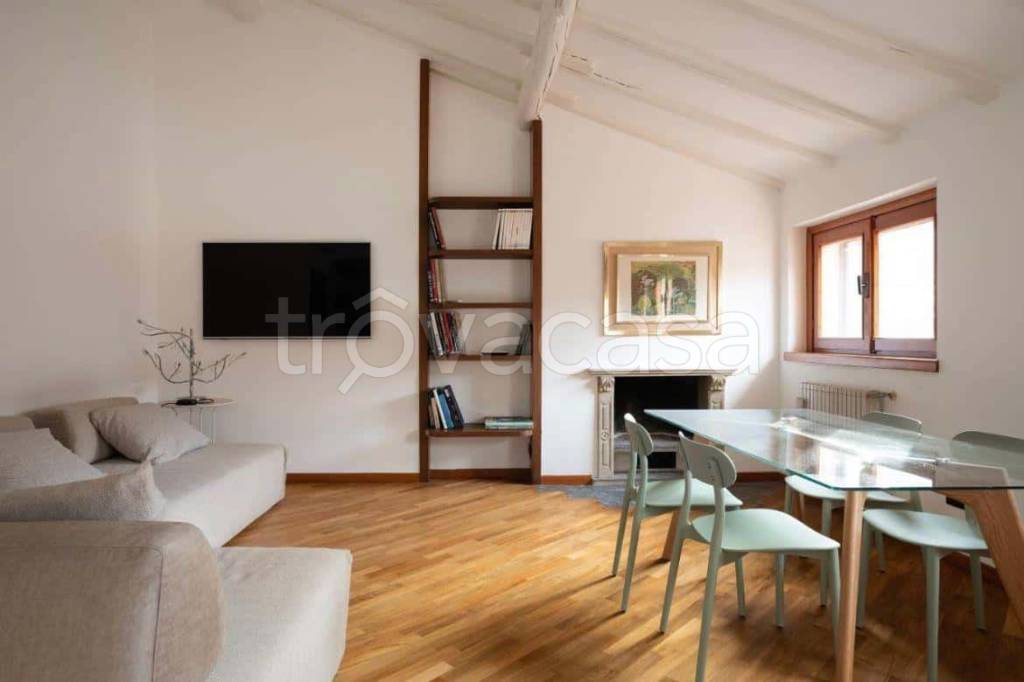 appartamento in affitto a Milano in zona Brera