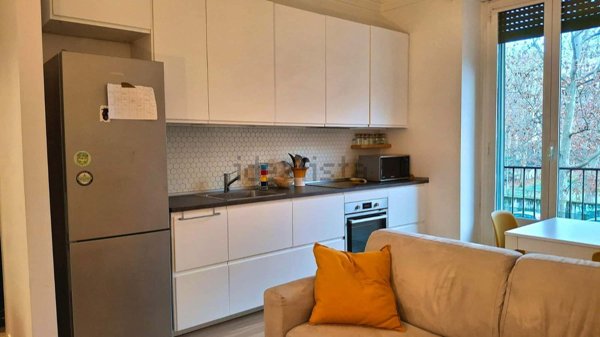 appartamento in affitto a Milano in zona Lorenteggio
