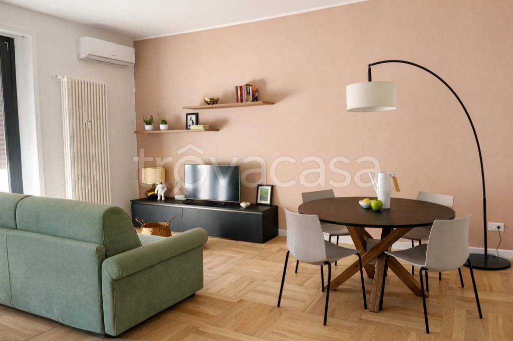 appartamento in affitto a Milano in zona Isola