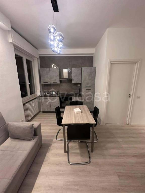 appartamento in affitto a Milano in zona Cascina dei Pomi