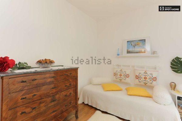 appartamento in affitto a Milano in zona Quinto Romano