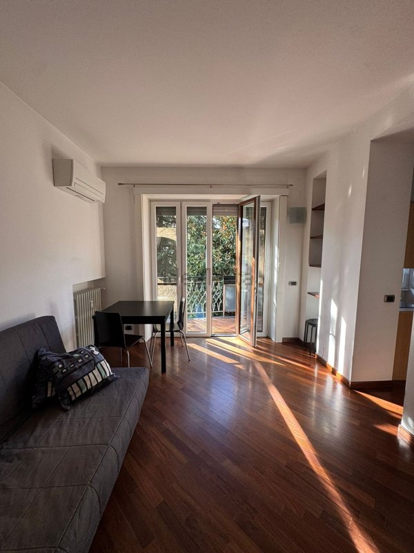 appartamento in affitto a Milano in zona Piazzale Lodi