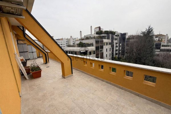 appartamento in affitto a Milano in zona Cinque Giornate