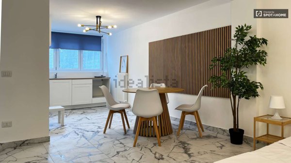 appartamento in affitto a Milano in zona Quarto Oggiaro