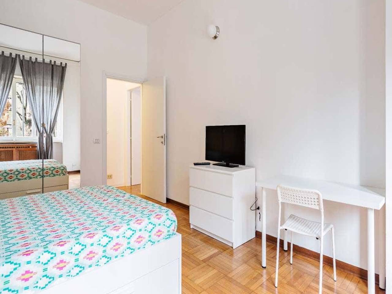 negozio in affitto a Milano in zona Guastalla