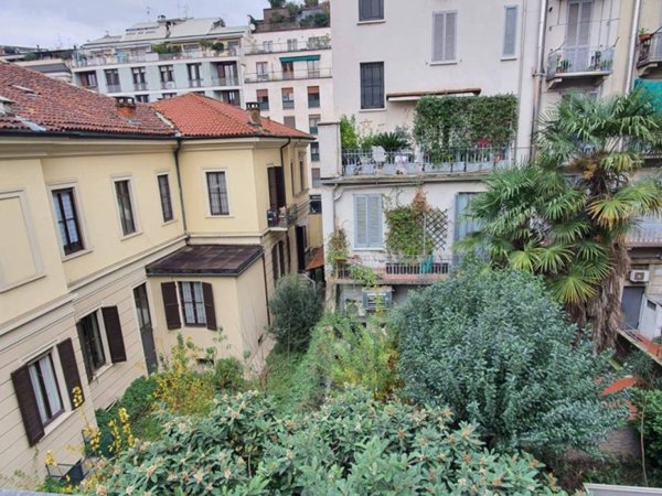 casa indipendente in affitto a Milano in zona Centro Direzionale