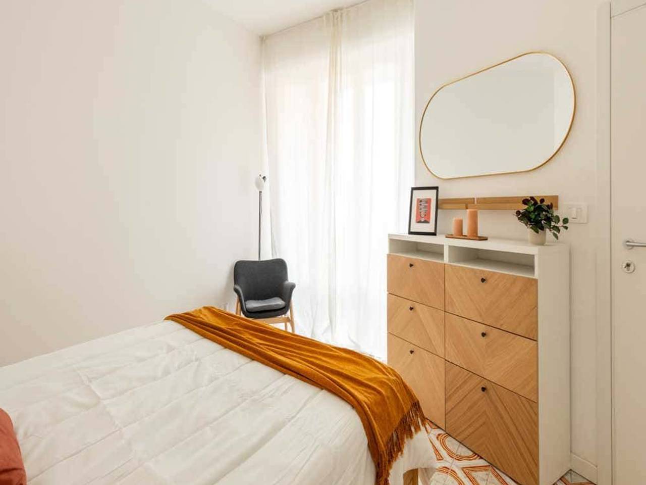 negozio in affitto a Milano in zona Lorenteggio