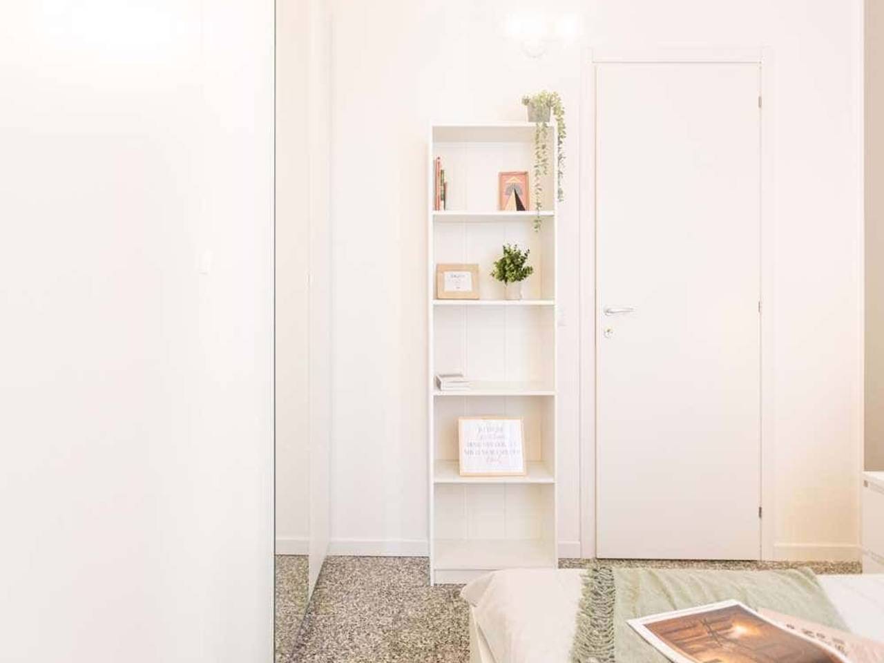 negozio in affitto a Milano in zona Sant'Ambrogio