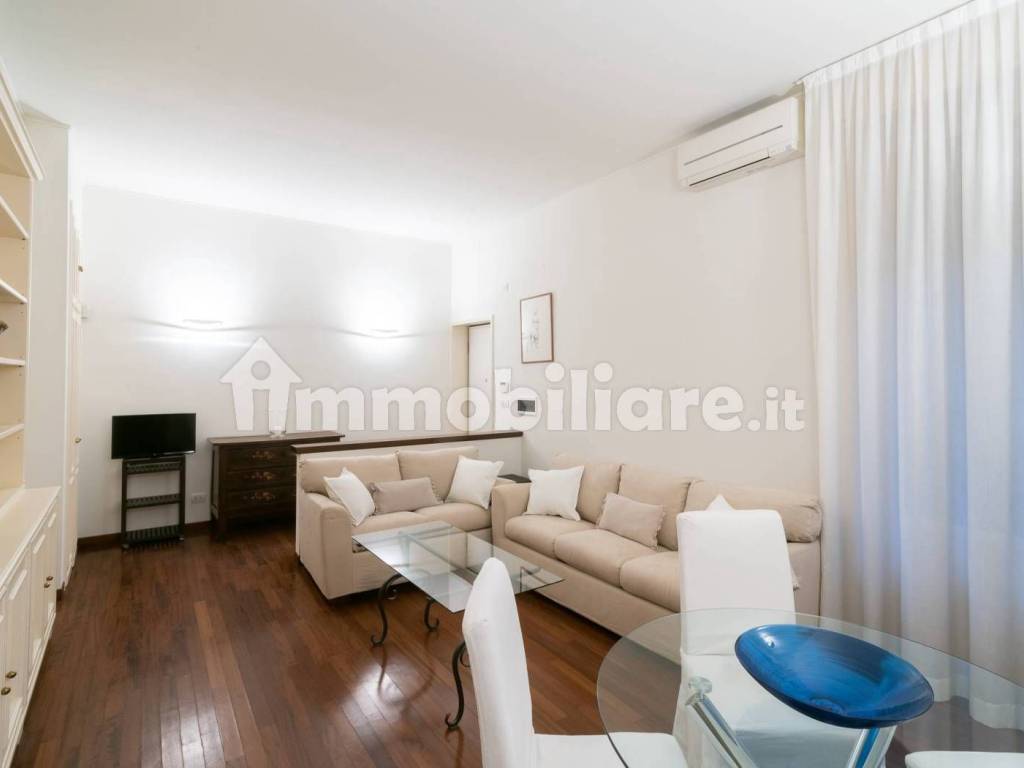 appartamento in affitto a Milano in zona Porta Tenaglia