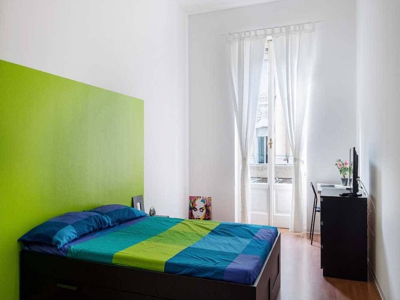 negozio in affitto a Milano in zona Porta Ticinese