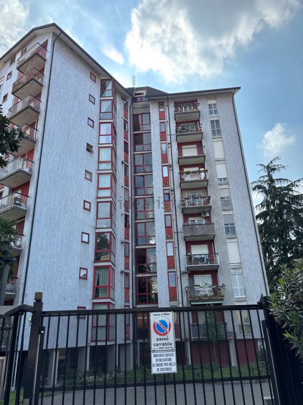 appartamento in affitto a Milano in zona Baggio