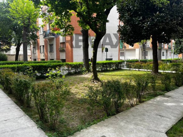 appartamento in affitto a Milano in zona Barona