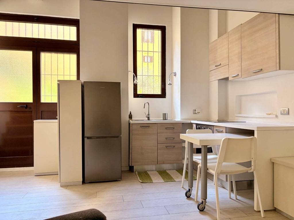appartamento in affitto a Milano in zona Cinque Giornate