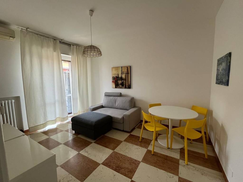 appartamento in affitto a Milano in zona Lambrate