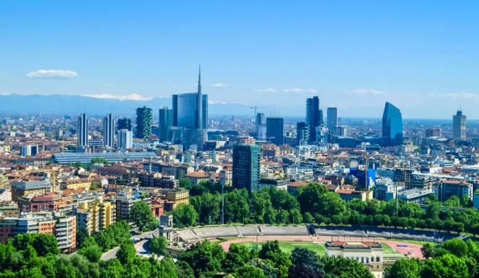 negozio in affitto a Milano in zona Isola