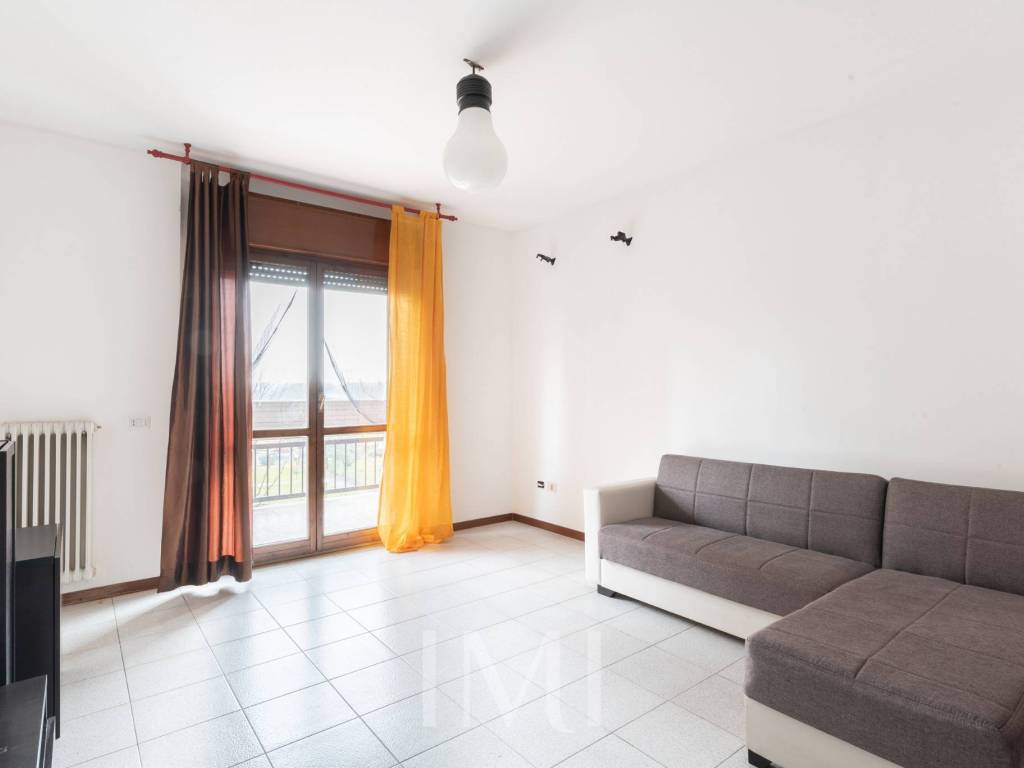 appartamento in affitto a Milano in zona Famagosta