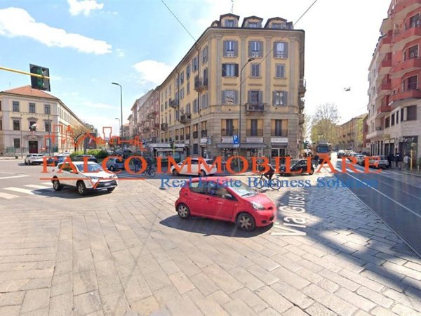 negozio in affitto a Milano