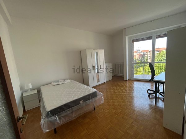 appartamento in affitto a Milano in zona Famagosta