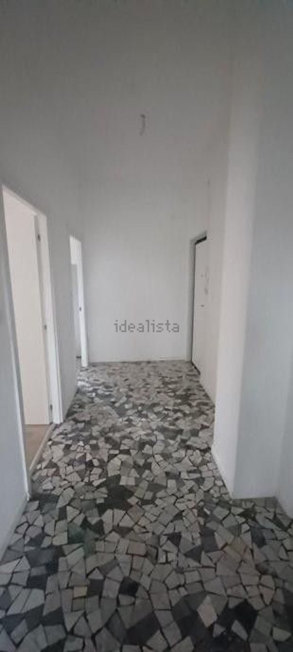 appartamento in affitto a Milano in zona Lorenteggio