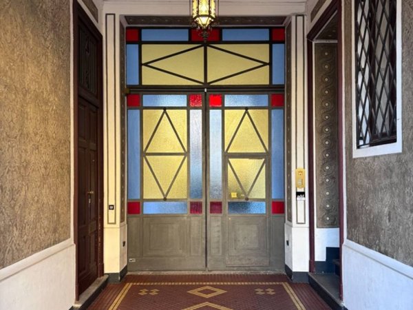 intera palazzina in affitto a Milano in zona Solari