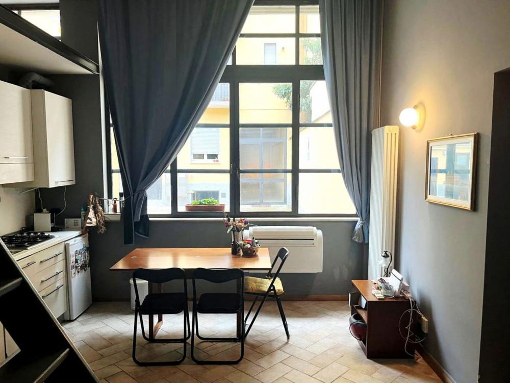 appartamento in affitto a Milano in zona Porta Genova