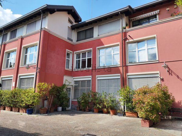 ufficio in affitto a Milano