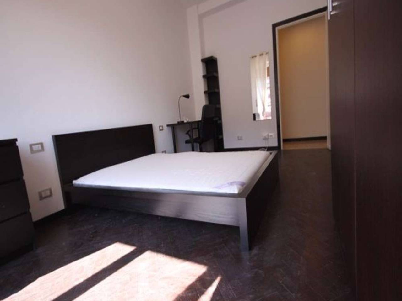 negozio in affitto a Milano in zona Lorenteggio