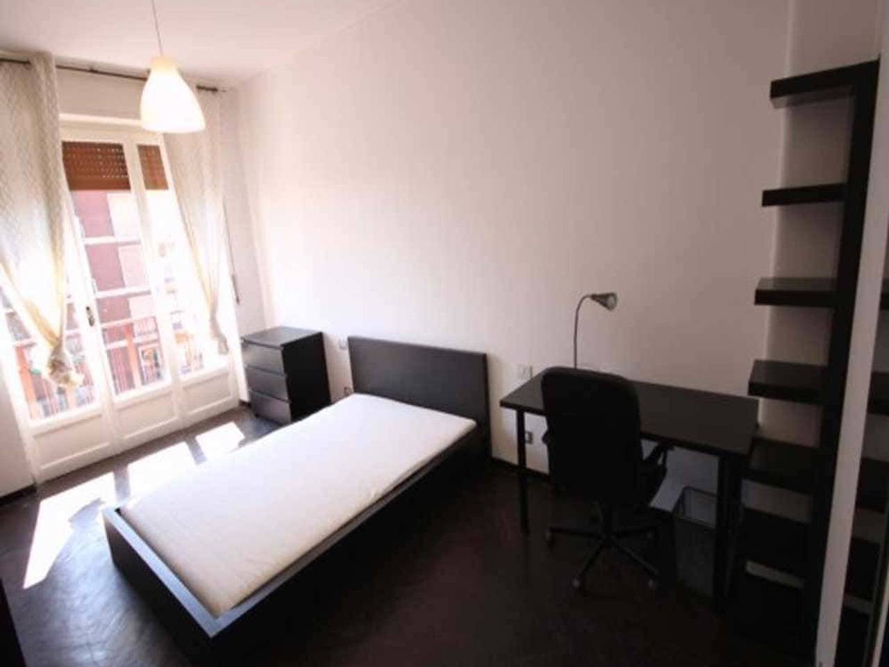 negozio in affitto a Milano in zona Lorenteggio
