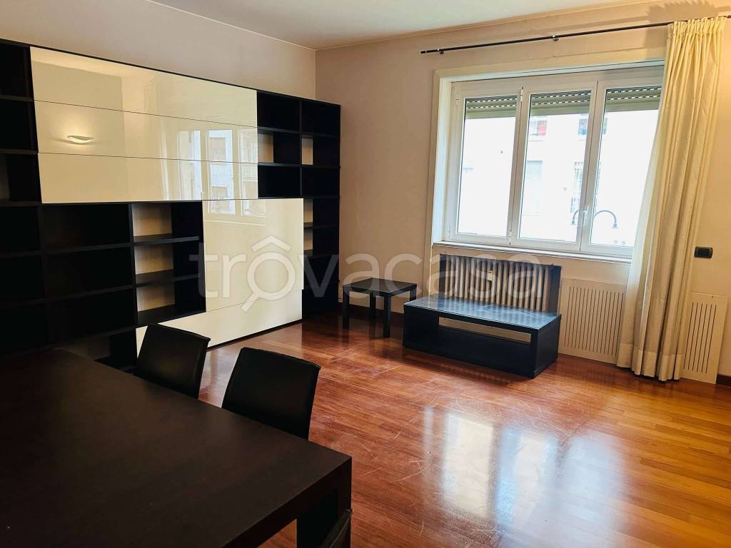 appartamento in affitto a Milano in zona Cadorna