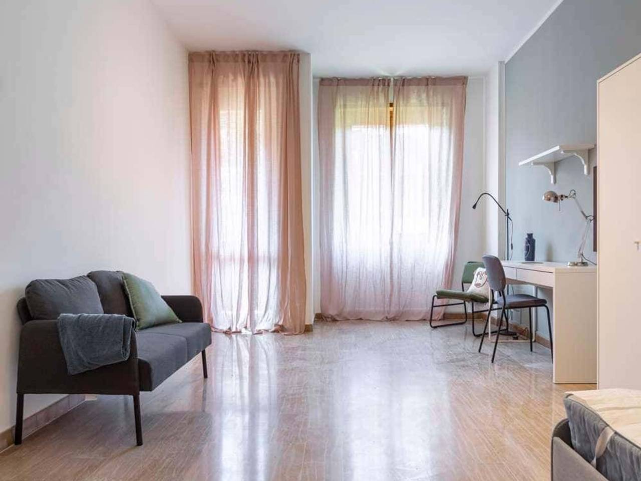 negozio in affitto a Milano in zona Piazzale Lodi