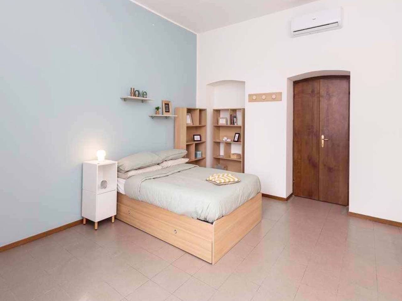 negozio in affitto a Milano in zona Morivione