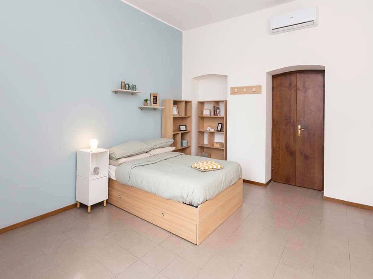 negozio in affitto a Milano in zona Morivione
