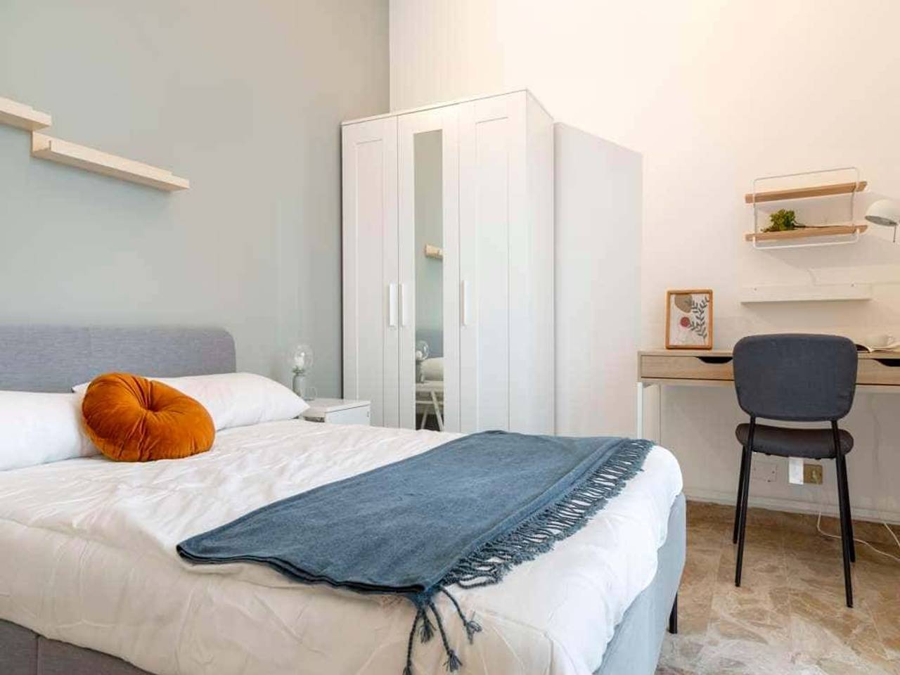 negozio in affitto a Milano in zona Piazzale Lodi