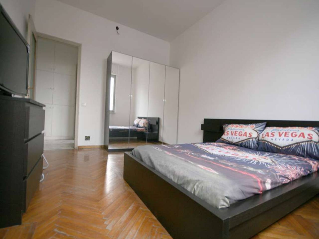 negozio in affitto a Milano in zona Isola